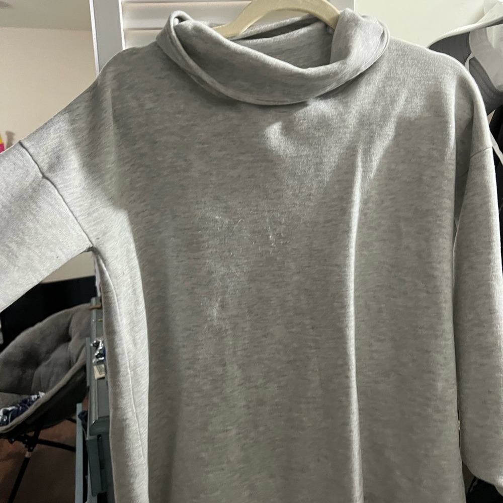 Vinyard vines sweater